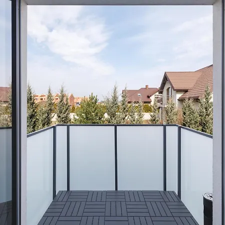 Raclawicka Apartment *
